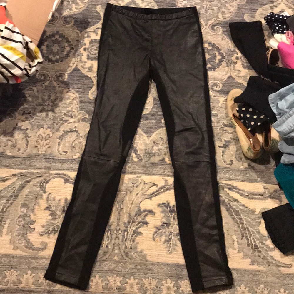 Elizabeth and James size 2 leather stretch pants
